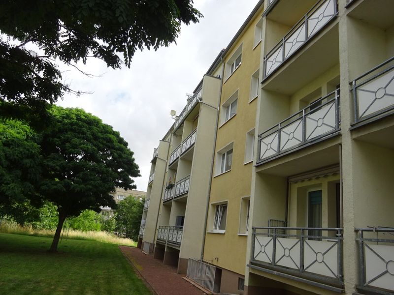 2 Raum Wohnung mit Balkon